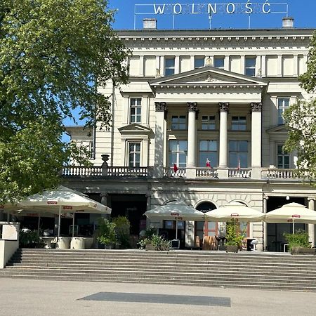 Apartamenty Pl. Wolnosci 6 Poznań Eksteriør billede