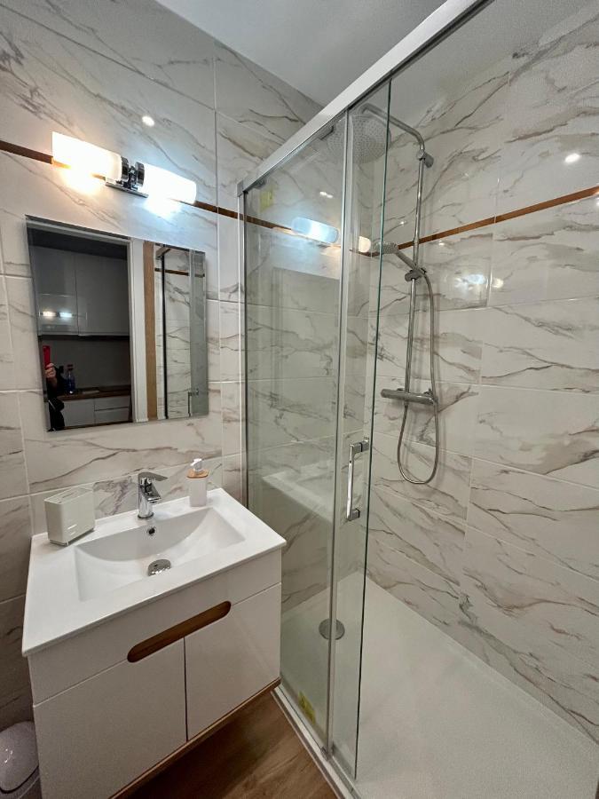 Apartamenty Pl. Wolnosci 6 Poznań Eksteriør billede